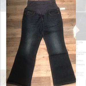 Old Navy Maternity Jeans